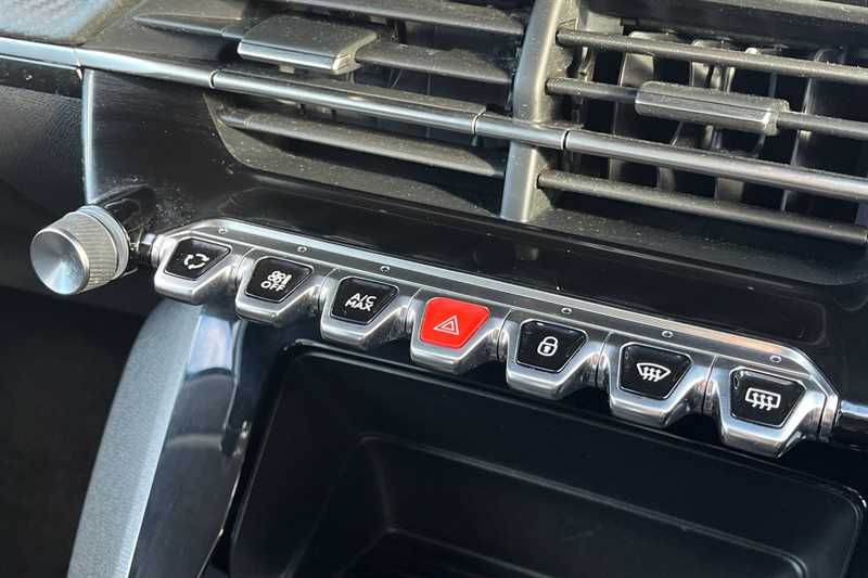 Used Peugeot 208 2022 for sale - 78142642: Photo 38