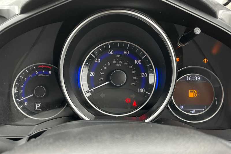 Used Honda Jazz 2018 for sale - 78217571: Photo 20