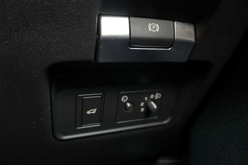 Used Land Rover Discovery Sport 2020 for sale - 76624124: Photo 45