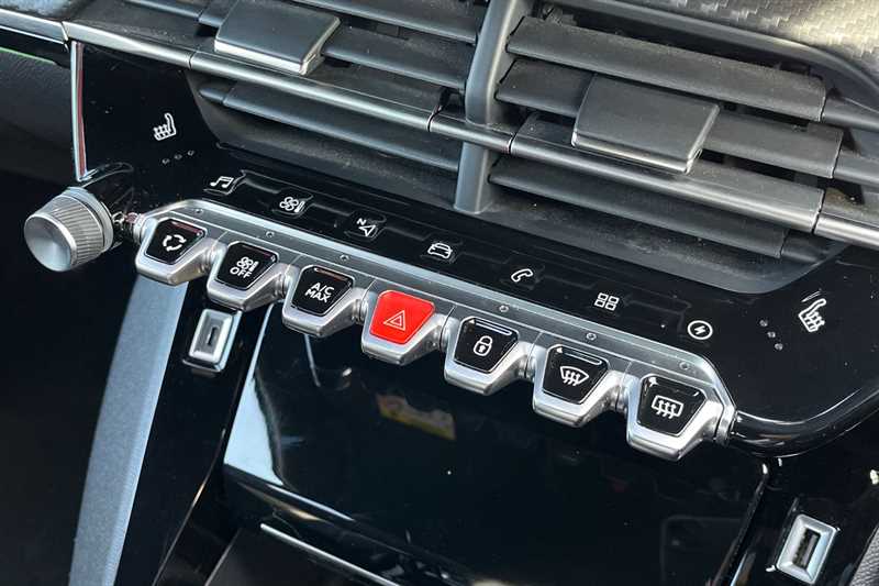 Used Peugeot 2008 2023 for sale - 76917965: Photo 39