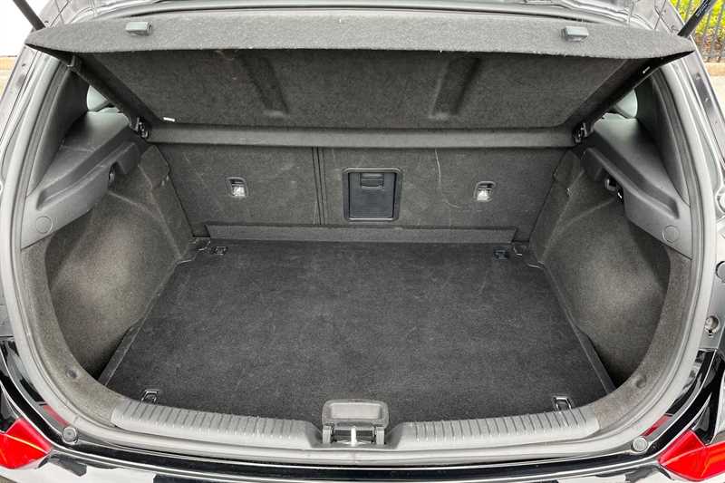 Used Hyundai i30 2017 for sale - 77944458: Photo 25