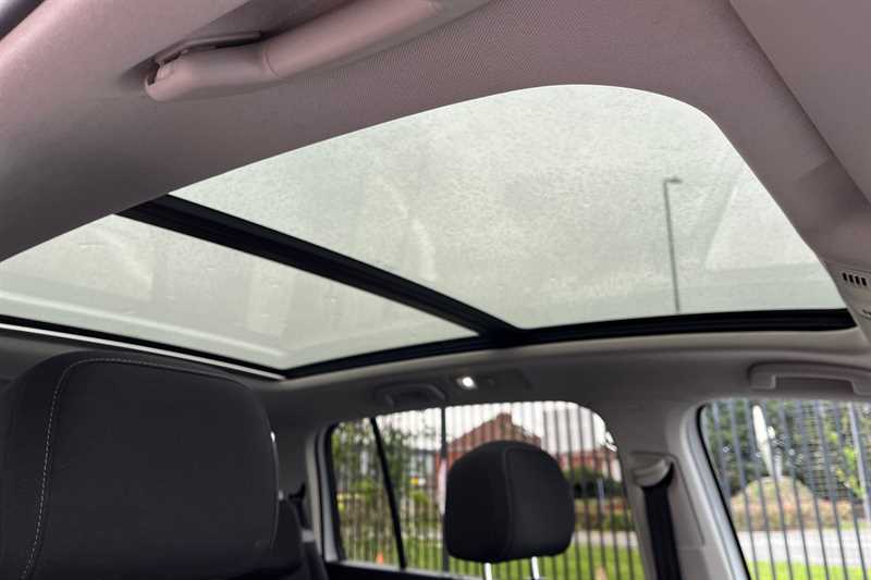 Used Volkswagen Touran 2020 for sale - 77788123: Photo 45