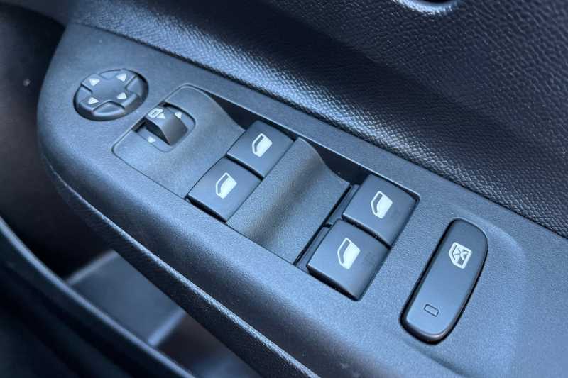 Used Vauxhall Corsa 2023 for sale - 78142912: Photo 16