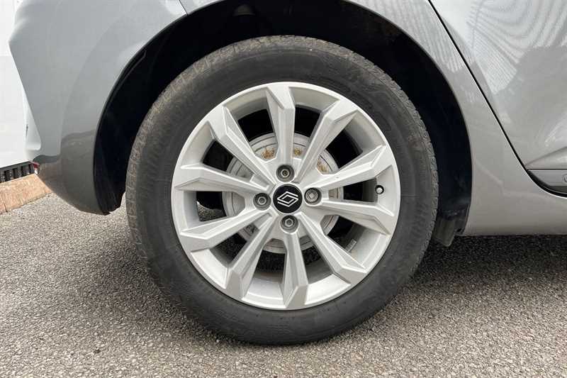 Used Renault Clio 2023 for sale - 77944049: Photo 12