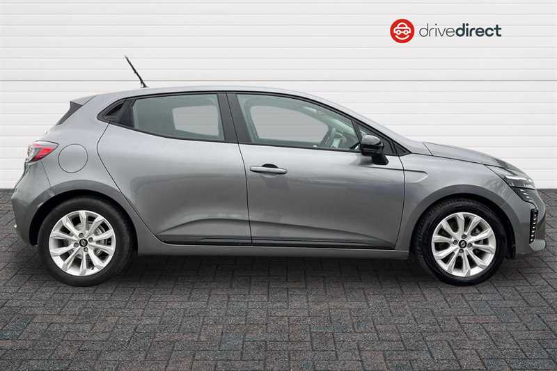 Used Renault Clio 2023 for sale - 77944049: Photo 2
