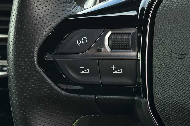 Used Peugeot 208 2022 for sale - 76516623: Photo 21