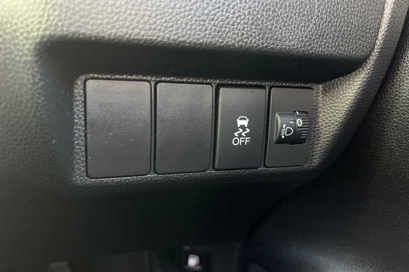 Used Honda Jazz 2017 for sale - 78139121: Photo 42