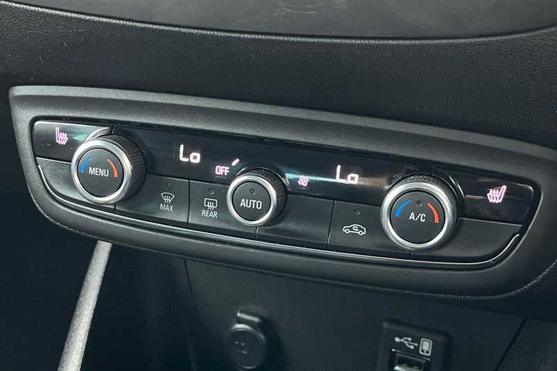 Used Vauxhall Crossland 2022 for sale - 76857689: Photo 15