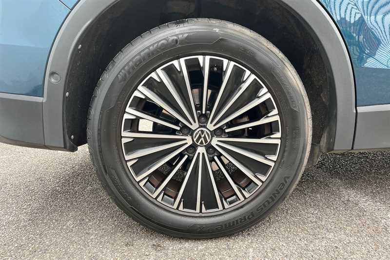 Used Volkswagen Tiguan 2024 for sale - 78188198: Photo 12