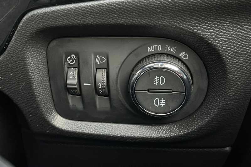 Used Vauxhall Corsa 2023 for sale - 76443546: Photo 43