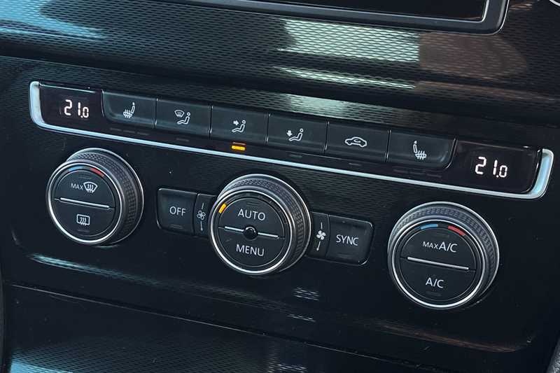 Used Volkswagen Golf 2016 for sale - 76917084: Photo 15