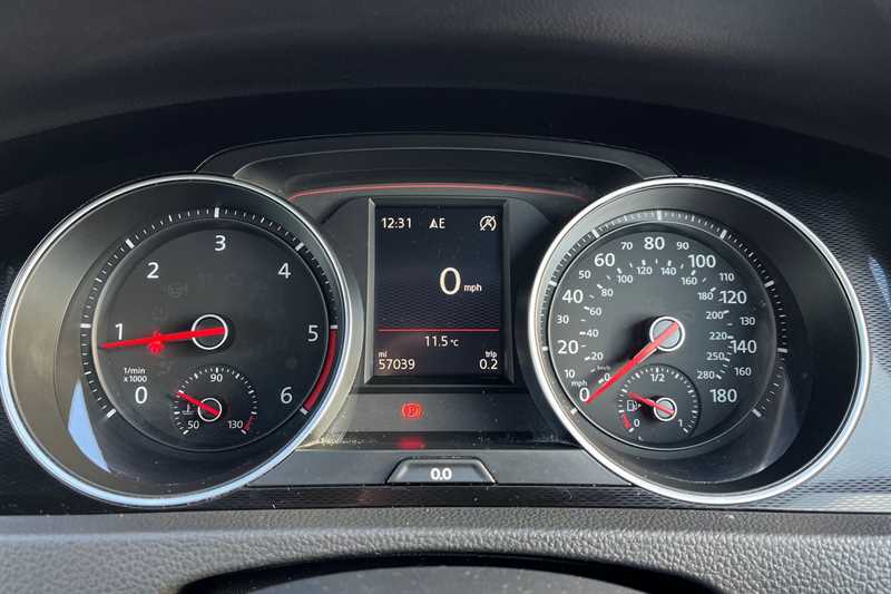 Used Volkswagen Golf 2016 for sale - 76917084: Photo 20