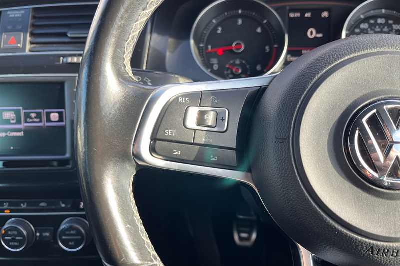 Used Volkswagen Golf 2016 for sale - 76917084: Photo 21