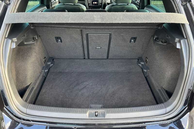 Used Volkswagen Golf 2016 for sale - 76917084: Photo 25