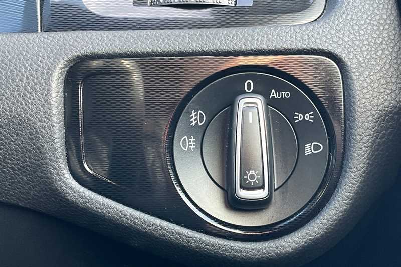 Used Volkswagen Golf 2016 for sale - 76917084: Photo 43