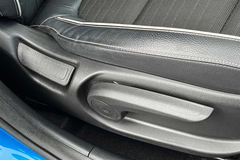 Used Kia Stonic 2021 for sale - 76462847: Photo 26