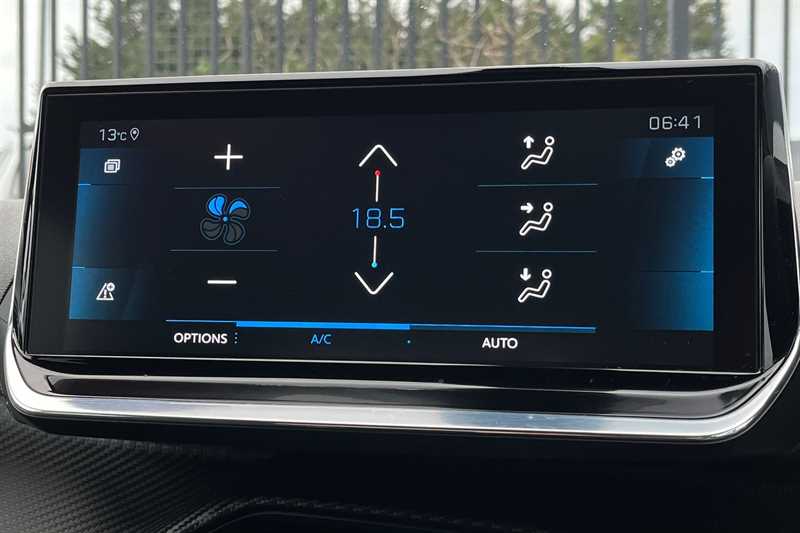 Used Peugeot 2008 2021 for sale - 76463557: Photo 15