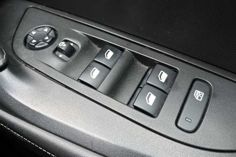 Used Peugeot 2008 2021 for sale - 76463557: Photo 16