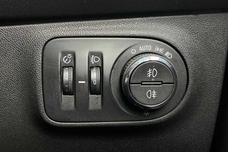 Used Vauxhall Corsa for sale - 77864338: Photo 42