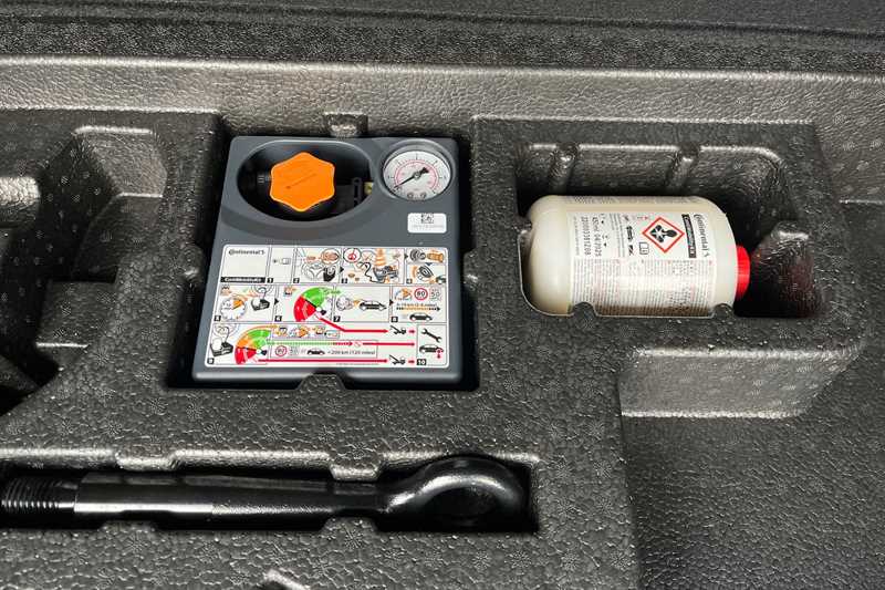 Used Jaguar E-Pace 2021 for sale - 76503739: Photo 37