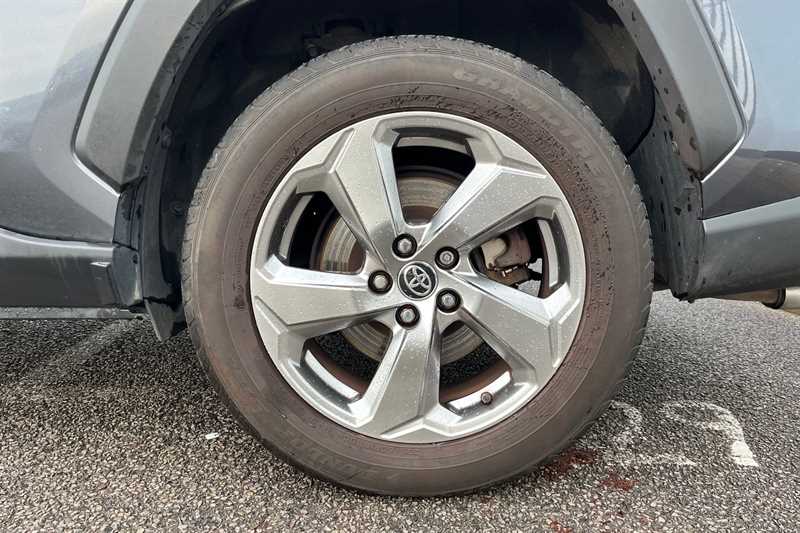 Used Toyota RAV4 2019 for sale - 77900385: Photo 10