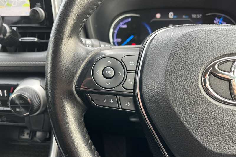 Used Toyota RAV4 2019 for sale - 77900385: Photo 21