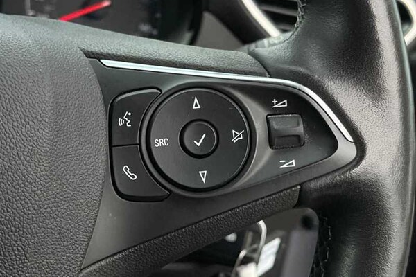 Used Vauxhall Crossland 2021 for sale - 76140563: Photo 22