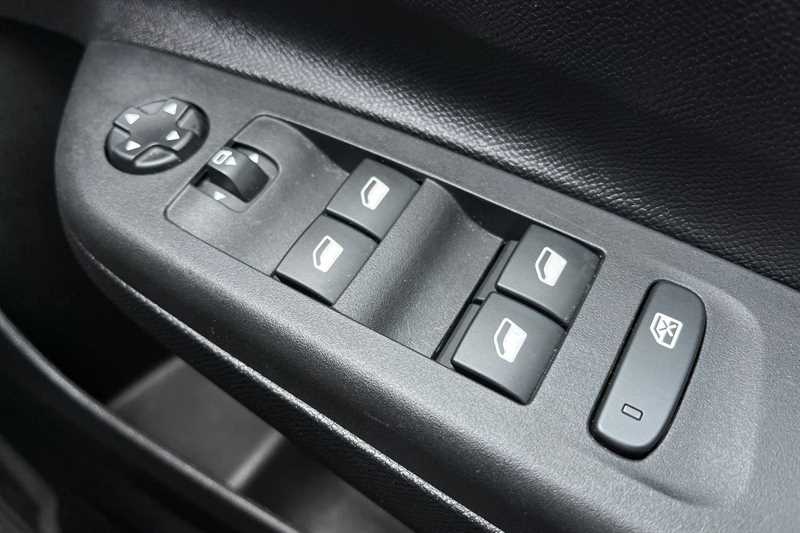 Used Vauxhall Corsa 2024 for sale - 77728503: Photo 16