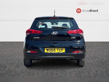 Used Hyundai i20 2017 for sale - 79744305: Photo