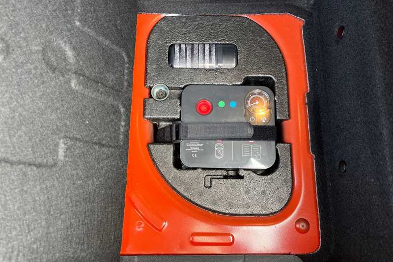 Used MINI Hatch 2019 for sale - 78216932: Photo 37