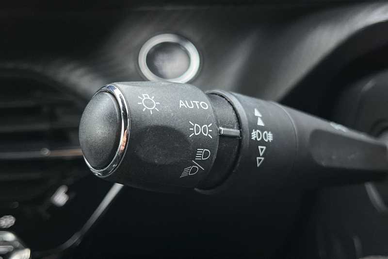 Used Peugeot 2008 2021 for sale - 76524314: Photo 44