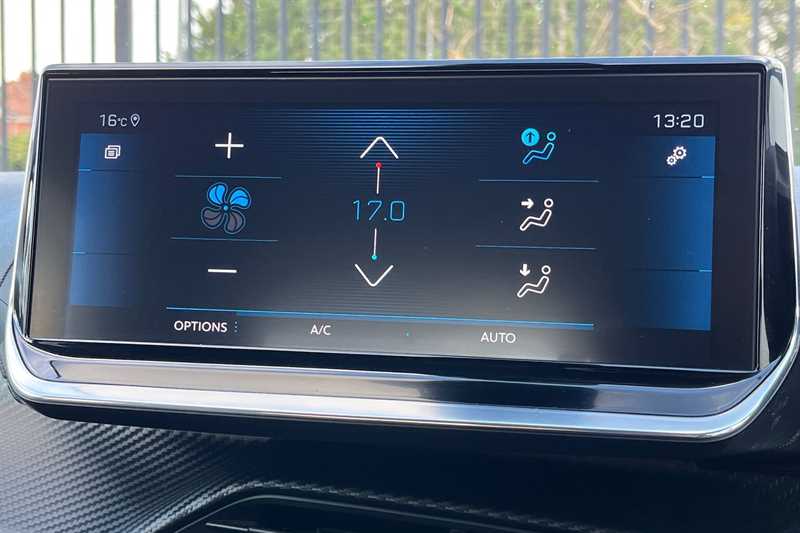 Used Peugeot 208 2020 for sale - 76939810: Photo 15