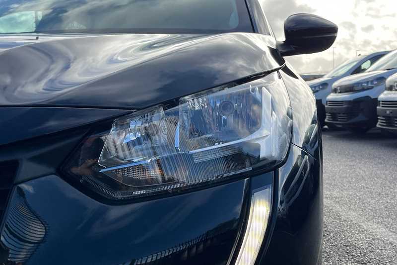 Used Peugeot 208 2020 for sale - 76939810: Photo 29