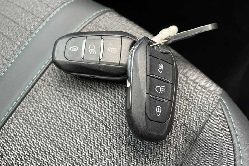 Used Peugeot 208 2020 for sale - 76939810: Photo 36