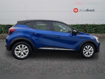 Used Renault Captur 2020 for sale - 76530500: Photo