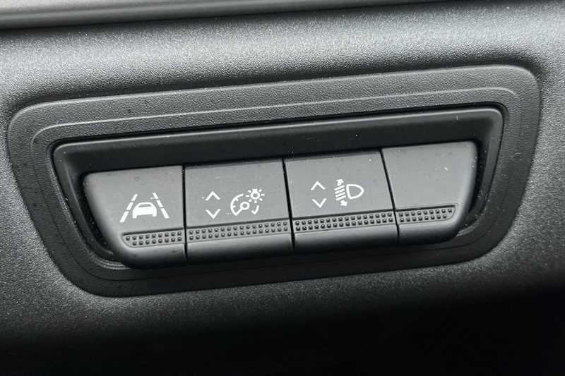 Used Renault Captur 2020 for sale - 76530500: Photo 45