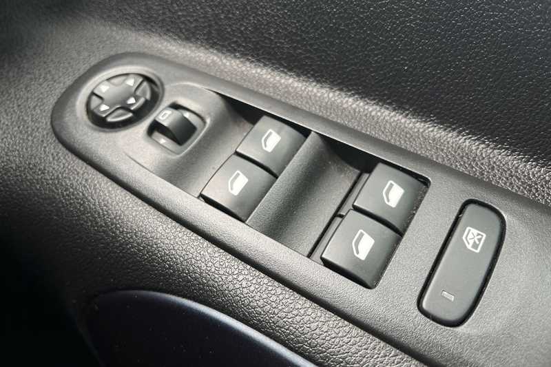 Used Peugeot Rifter 2019 for sale - 78051019: Photo 16