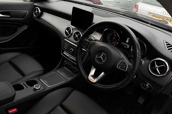 Used Mercedes-Benz GLA 2017 for sale - 76169037: Photo 43