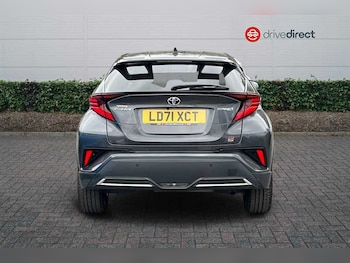 Used Toyota C-HR 2021 for sale - 76443008: Photo