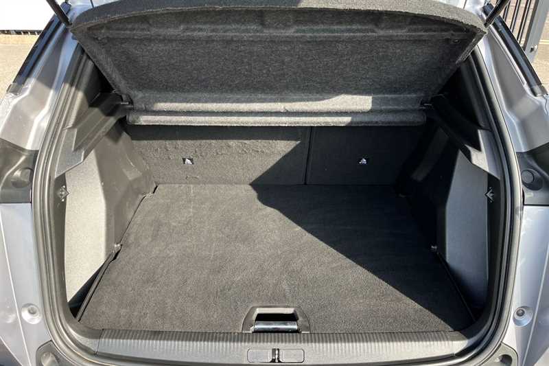 Used Peugeot 2008 2023 for sale - 76463678: Photo 25