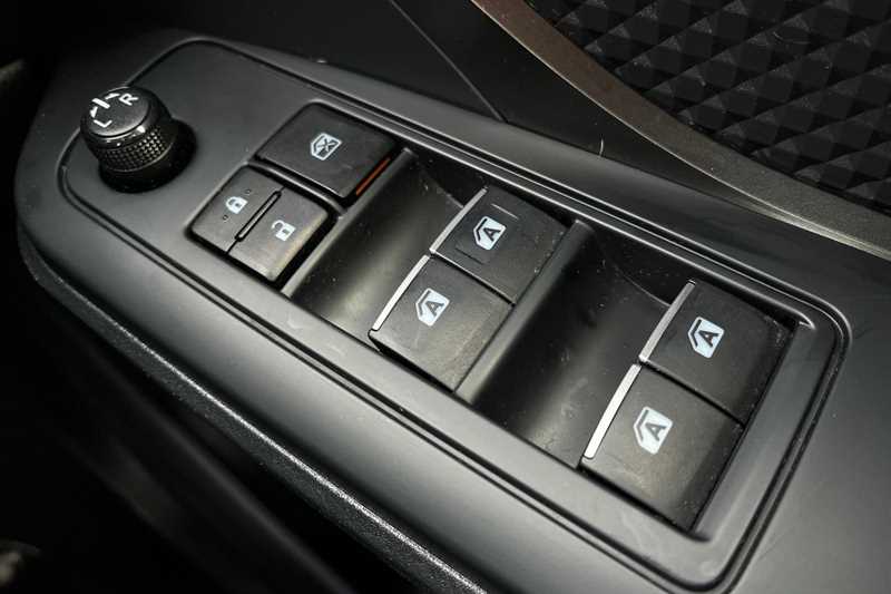 Used Toyota C-HR 2018 for sale - 77773334: Photo 16