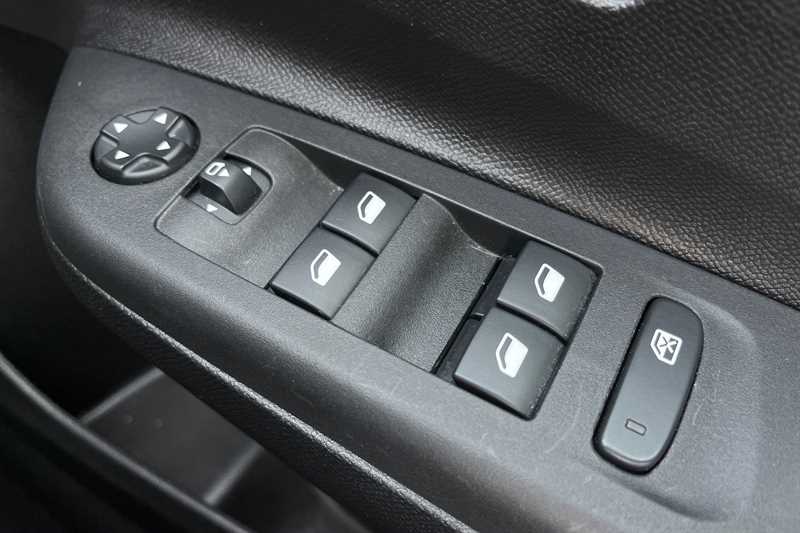 Used Vauxhall Corsa 2023 for sale - 76790359: Photo 16