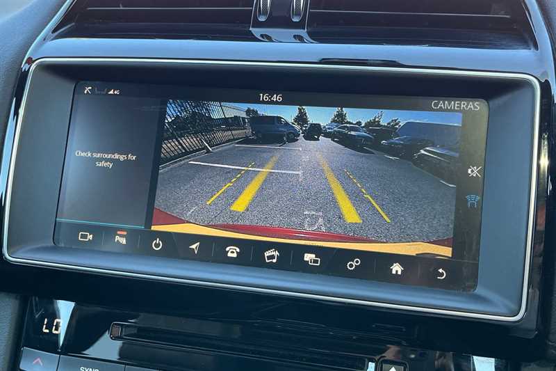 Used Jaguar F-Pace 2018 for sale - 76529469: Photo 19