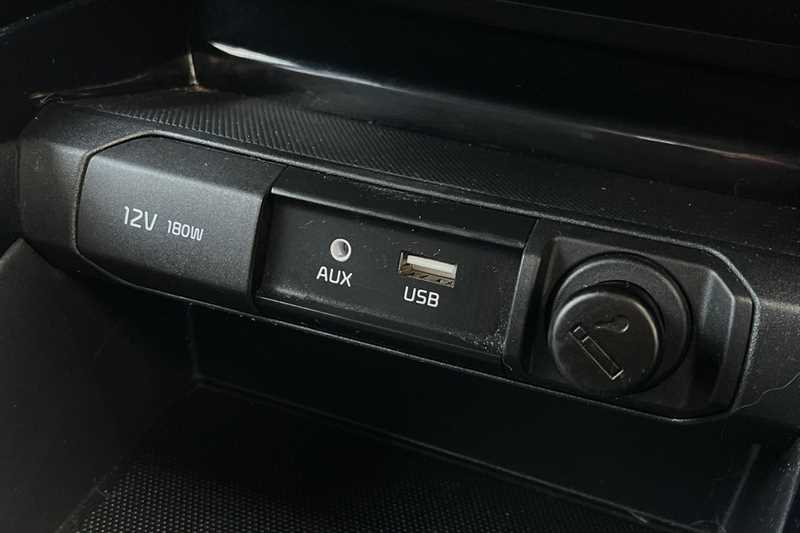 Used Kia Stonic 2020 for sale - 77295784: Photo 39