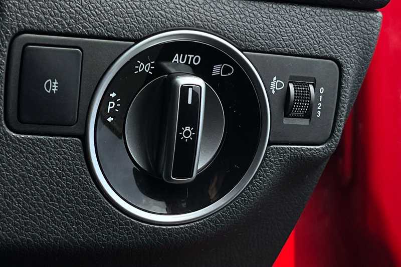 Used Mercedes-Benz A-Class 2018 for sale - 76448146: Photo 44