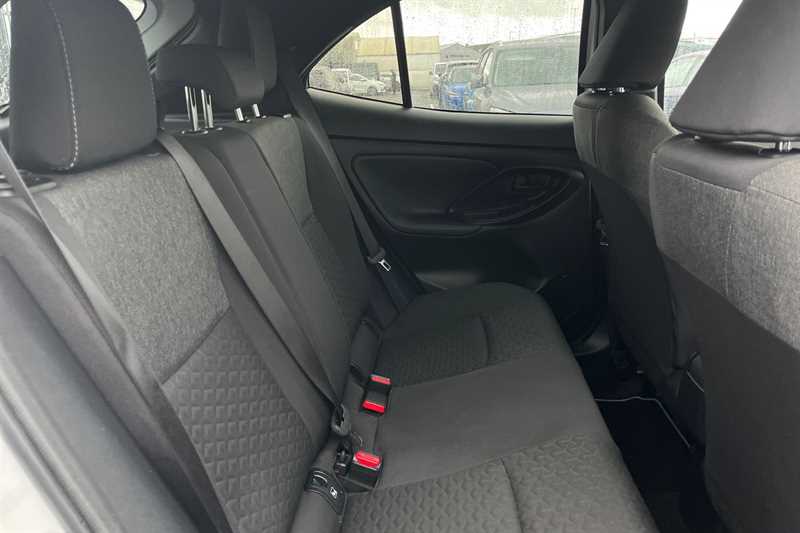 Used Toyota Yaris Cross 2023 for sale - 76938793: Photo 24