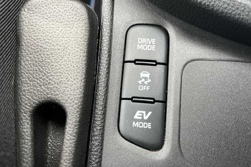 Used Toyota Yaris Cross 2023 for sale - 76938793: Photo 39