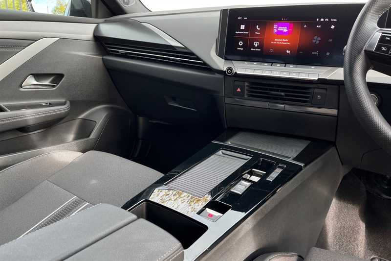 Used Vauxhall Astra 2024 for sale - 77321979: Photo 14