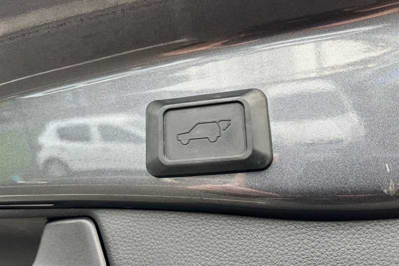 Used Toyota RAV4 2019 for sale - 77699473: Photo 38