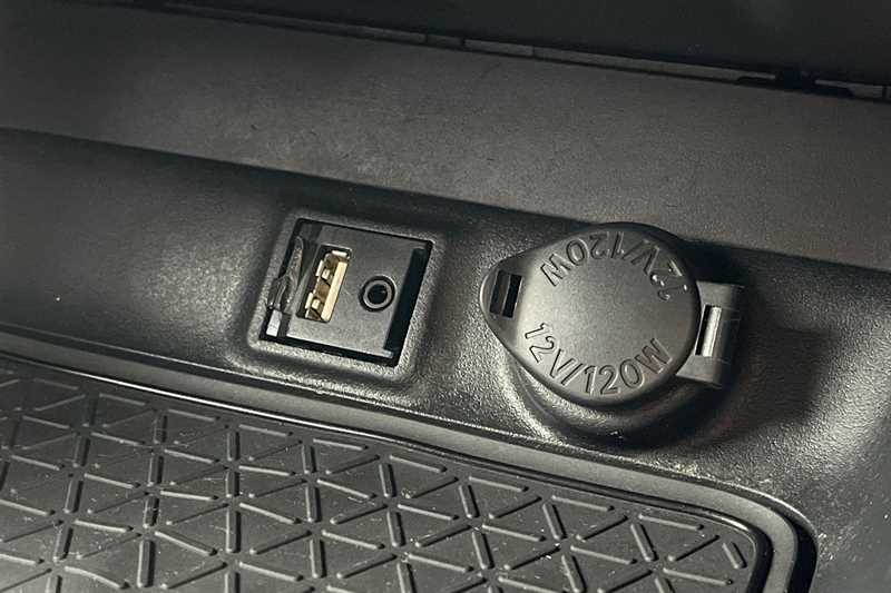 Used Toyota RAV4 2019 for sale - 77699473: Photo 40